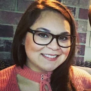 Meet your Posher, Lynn